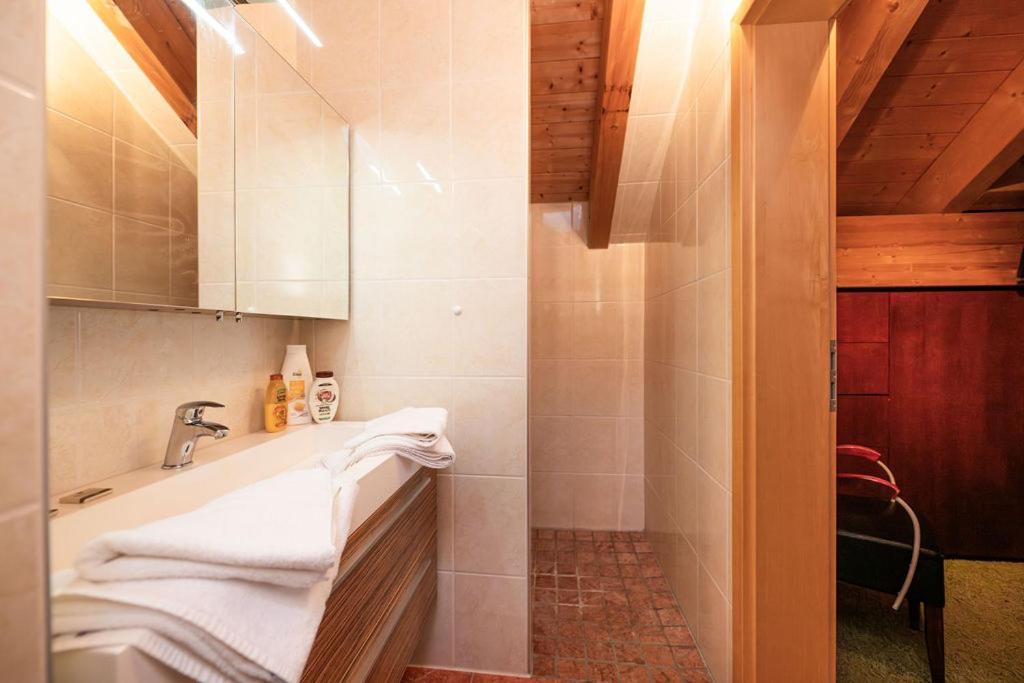 Chalet Zur Rose Berwang Esterno foto