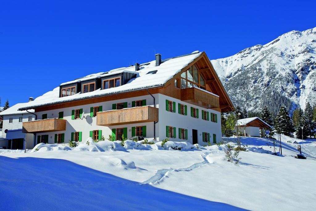 Chalet Zur Rose Berwang Esterno foto
